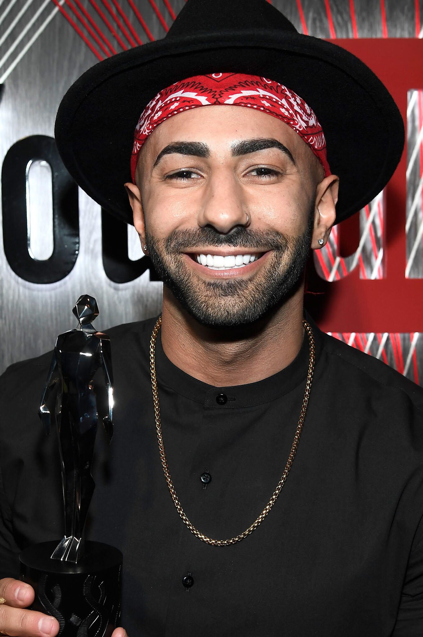 How tall is Yousef Erakat?